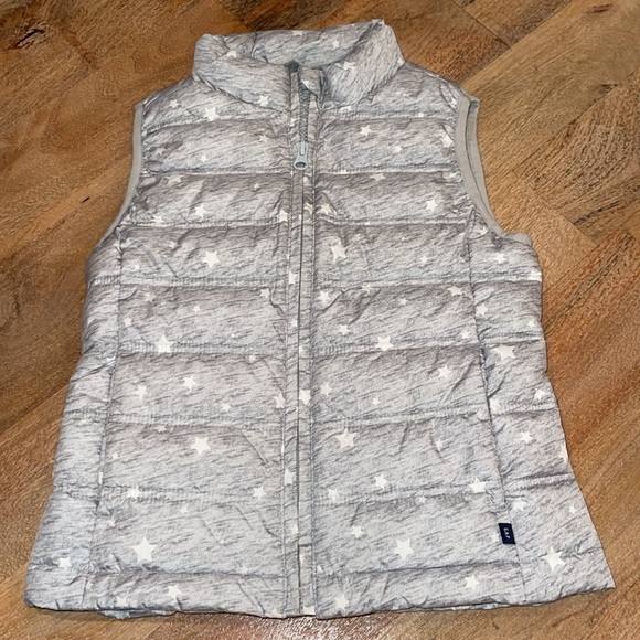 GAP Kids Gray Puffer Vest Size Small - Picture 2 of 7